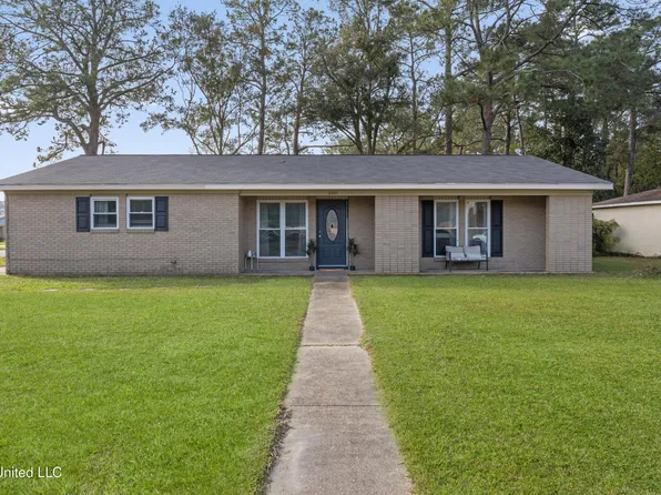 2201 University St, Gautier, MS 39553