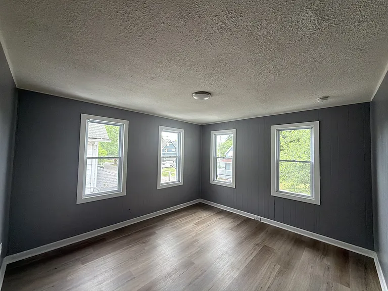 4144 Hyde Ave — Photo 12