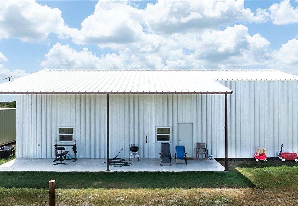 1st image of 266 County Road 384
