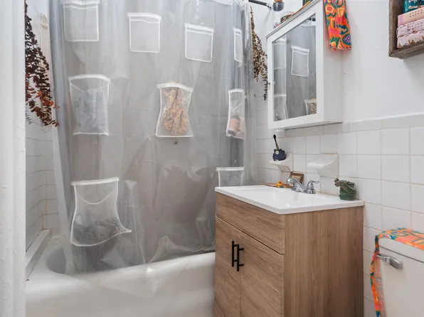 270 Harrison Avenue image 15 of 24