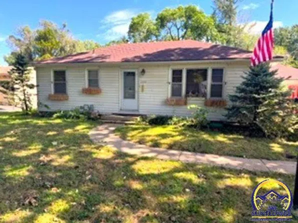 2124 NW Buchanan St, Topeka, KS 66608