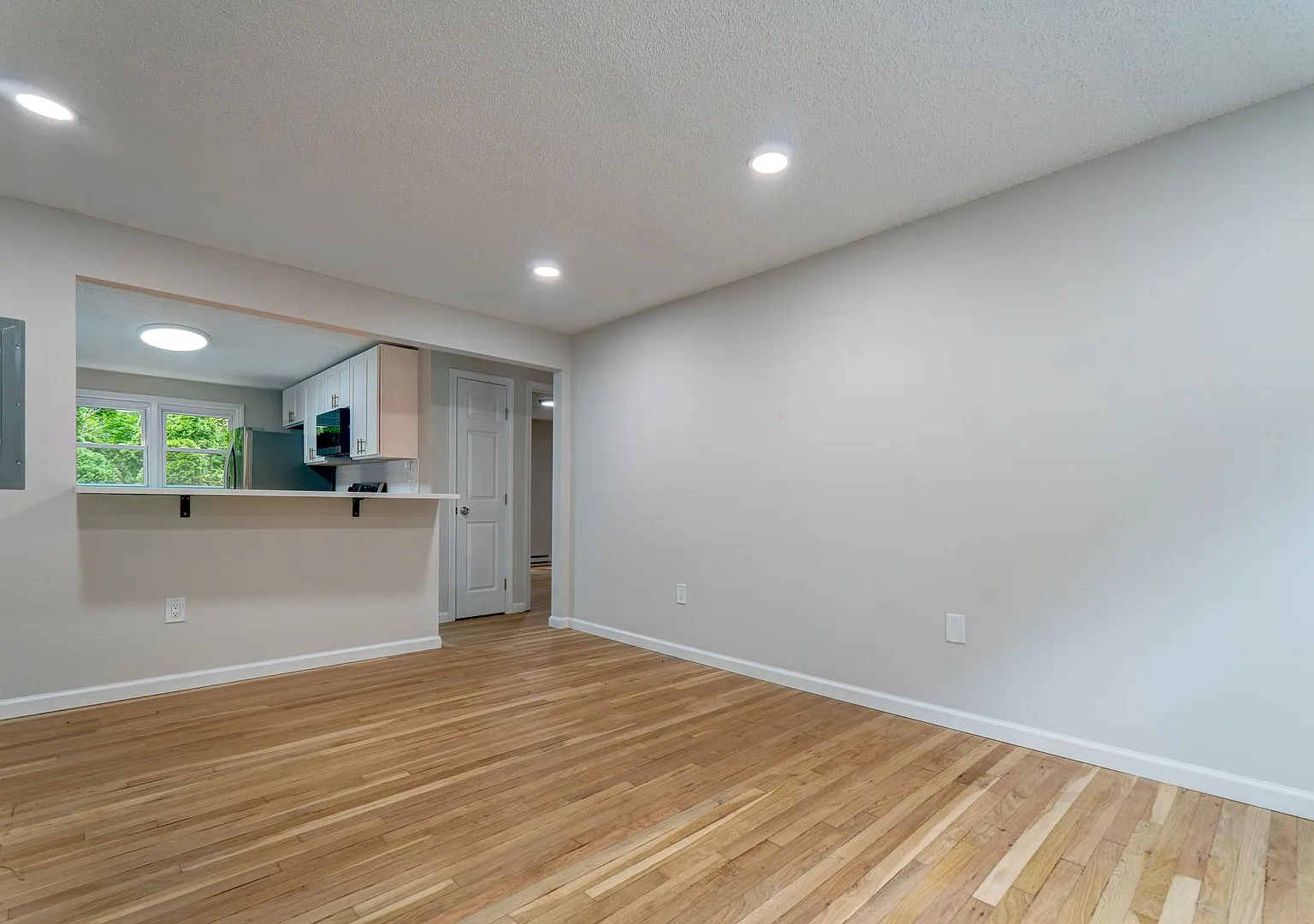 Matt Kate Apartments — Photo 1