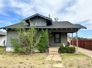 906 N Columbia St, Plainview, TX 79072