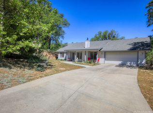 22131 Alps Ct, Tehachapi, CA 93561