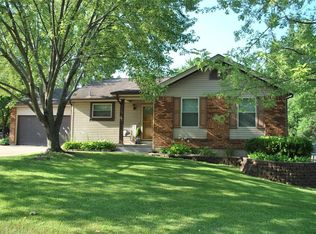 1111 Mendoza Dr, Saint Peters, MO 63376