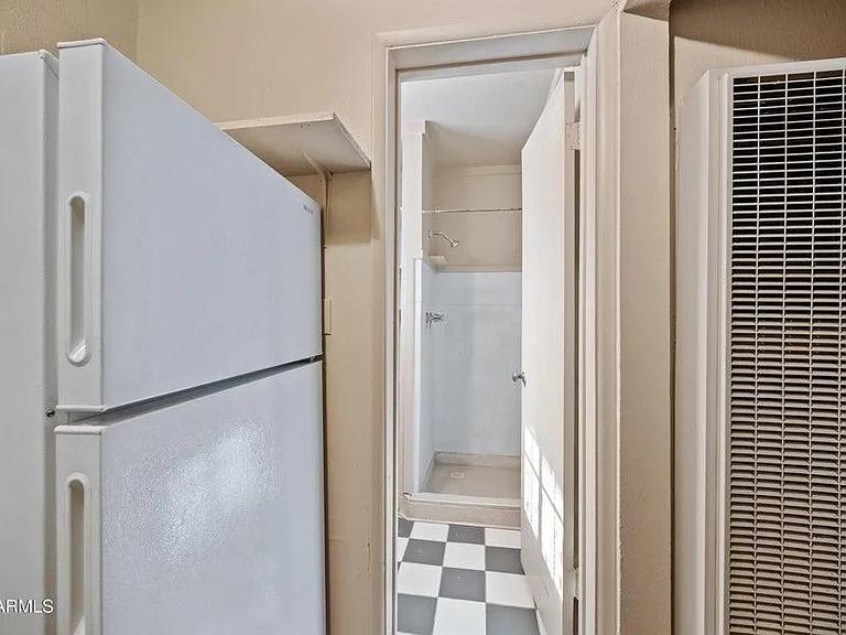 343 W Portland St #6 — Photo 7