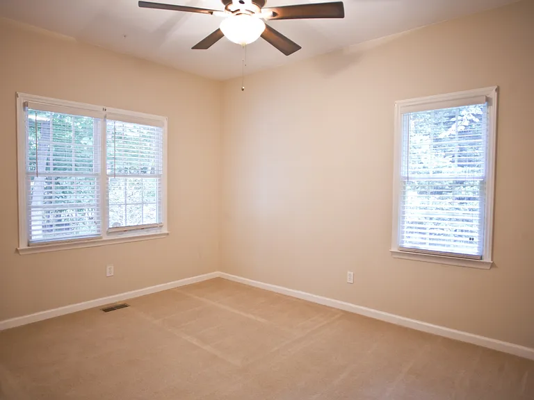 102 Chesapeake Way — Photo 17