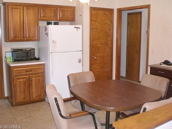 2nd image of 6168 Roanoke Cir