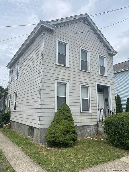 3rd image of 590 6th Avenue