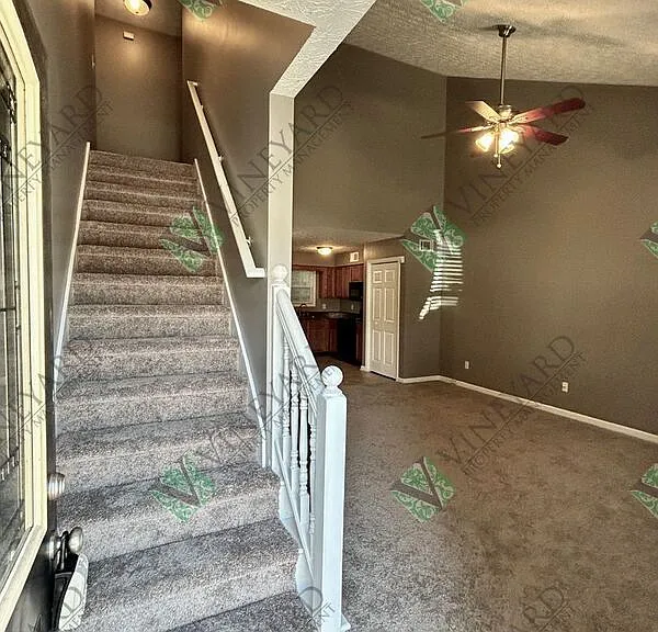 101 Twin Pines Ct — Photo 3