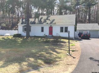 13 Newton Rd, Newtonville, NY 12110