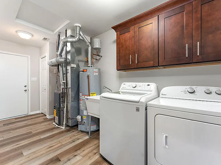 9729 W 134th Pl — Photo 15