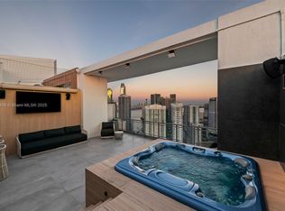 Ivy, Miami, FL 33130