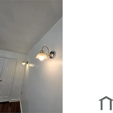 2239 Prout St SE — Photo 6