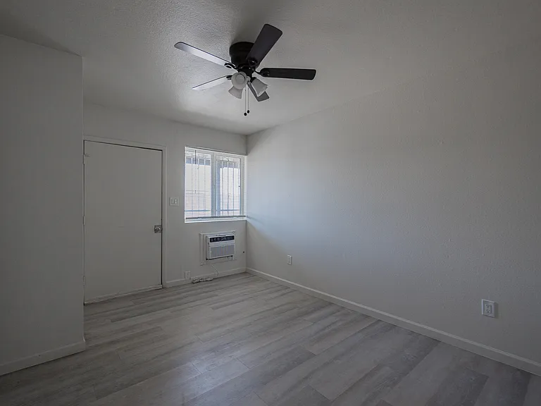 1915 N 26th Place, Phoenix Az — Photo 6