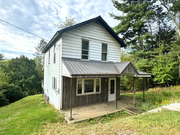 109 1st St, Punxsutawney, PA 15767