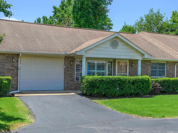 515 Gentry St, Mountain Home, AR 72653