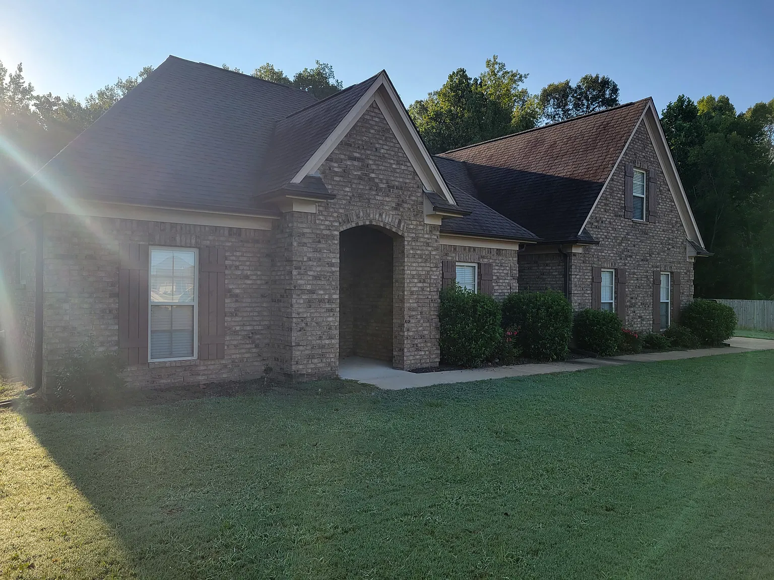 4 bed, 2250 sqft, $2,495 — Photo 3