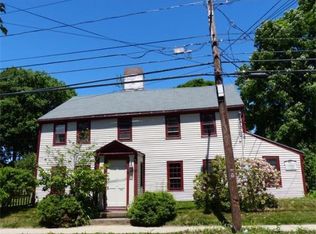 272 Main St, Amesbury, MA 01913