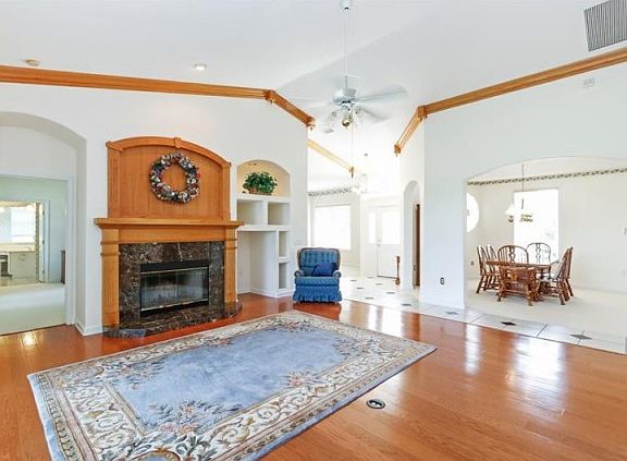 5th image of 12035 Topaz St