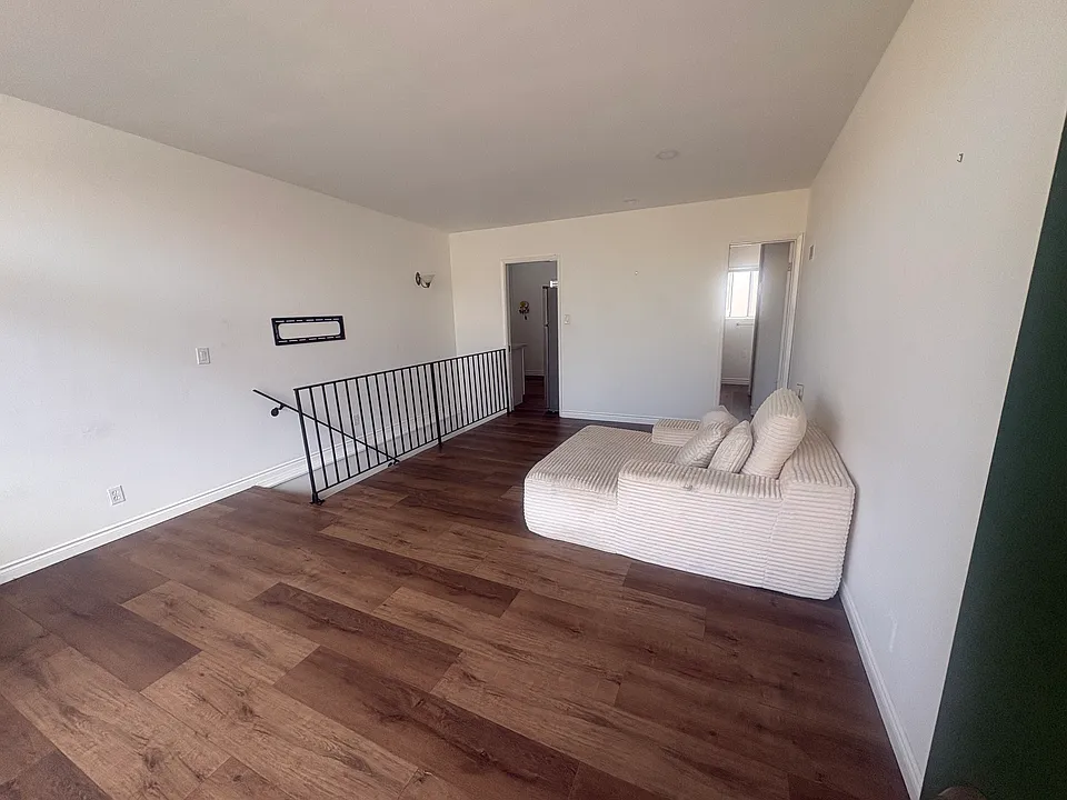 24 Roswell Ave #A