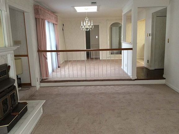 4th image of 4917 Corbin Ave