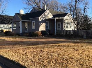312 Commodore St, Pratt, KS 67124