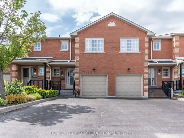 255 Mount Albion Rd #3, Hamilton, ON L8K 6P7