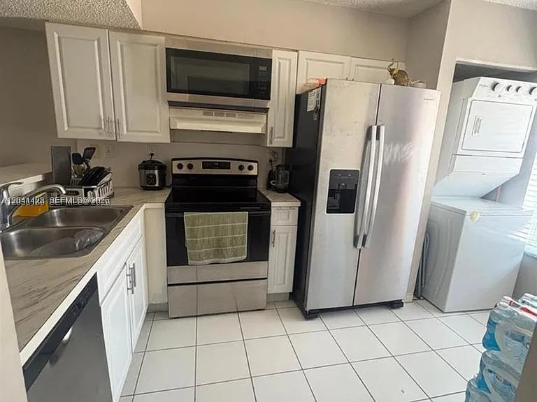 246 Riviera Cir #246 — Photo 5