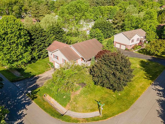 5th image of 1329 Sandy Cir