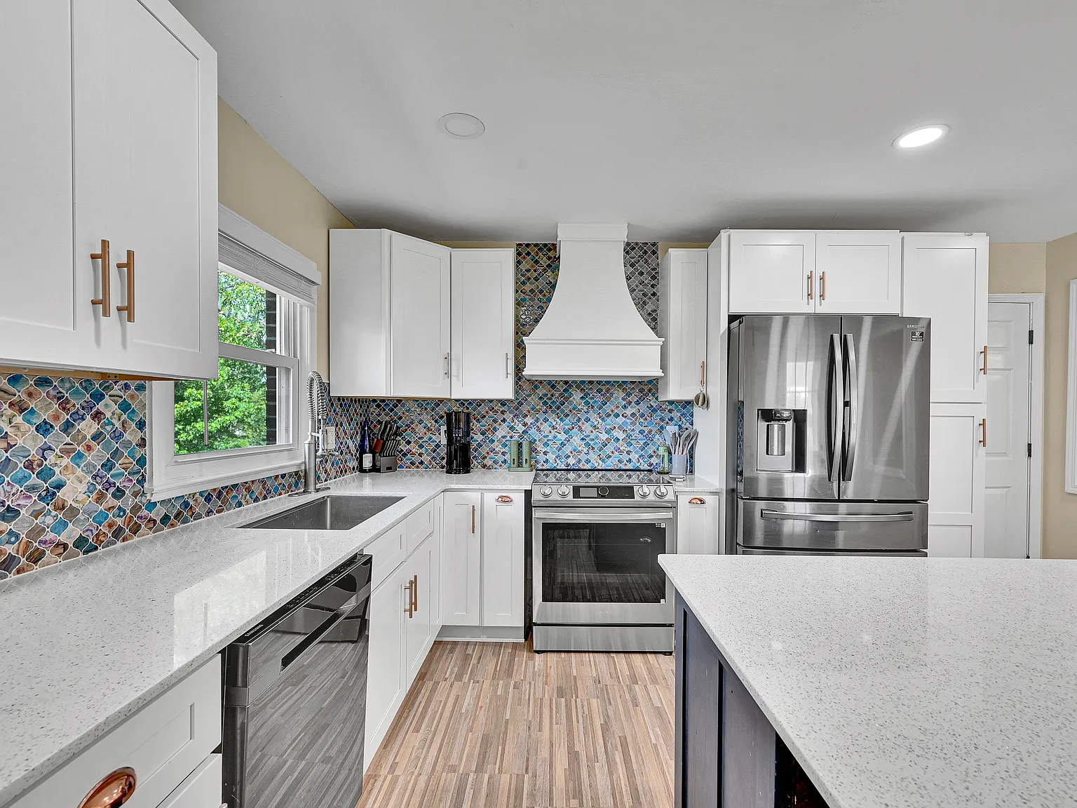 3 bed, 1975 sqft, $1,950 — Photo 4
