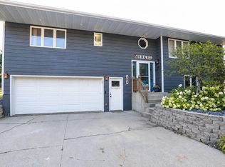308 21st Ave NE, Aberdeen, SD 57401