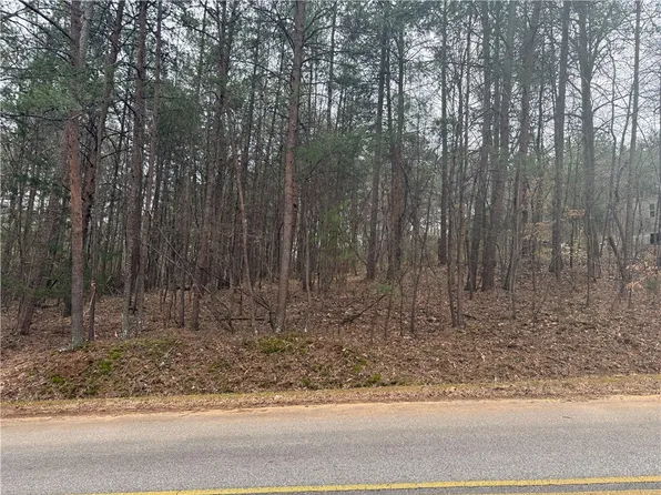 125 Bottoms Dr, West Union, SC 29696