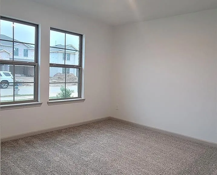 1514 Maple Ridge Dr — Photo 12