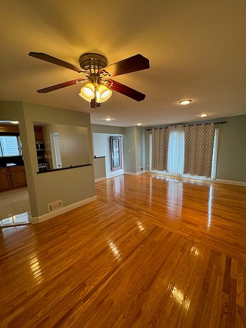 1st image of 19 Cedarwood Ct Floor 1