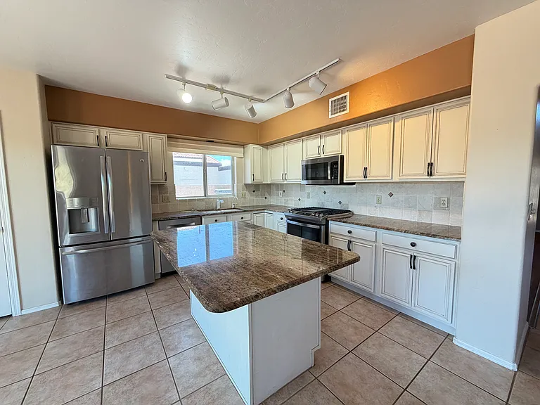 11384 N Sawtooth Rd — Photo 9