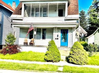 866 Dean St, Schenectady, NY 12309