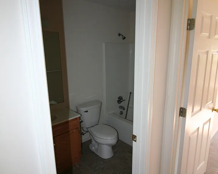 895 Kinniard Rd — Photo 6
