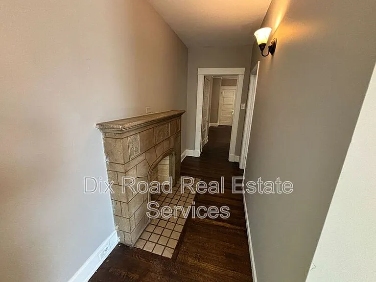 1852 Hewitt Ave #1 — Photo 7