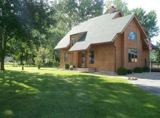 W8628 Sandhill Crane Rd, Portage, WI 53901