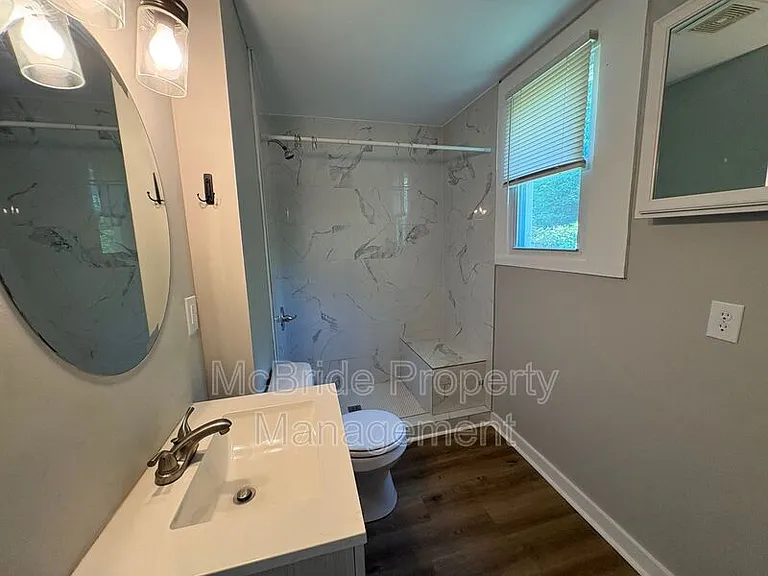 1836 Greene St — Photo 8