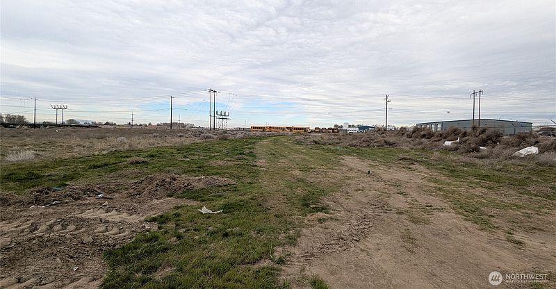 3rd image of 1 xx E Salt Lake Street