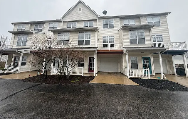 1210 E Chapman Ln #6 — Photo 1