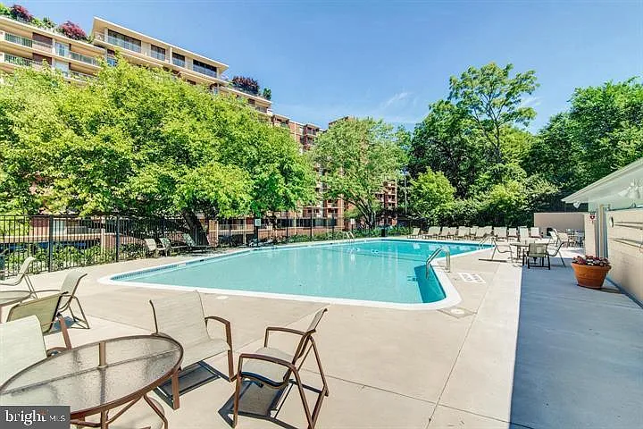 1200 S Arlington Ridge Rd #714 — Photo 24