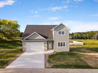 5616 Divine St, Madison, WI 53718