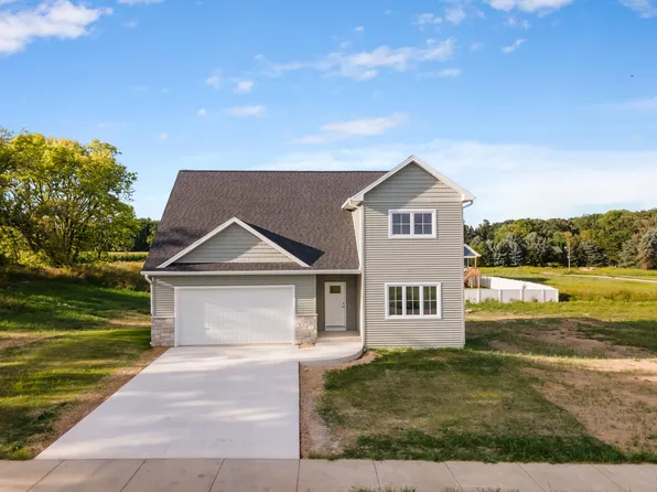 5616 Divine St, Madison, WI 53718