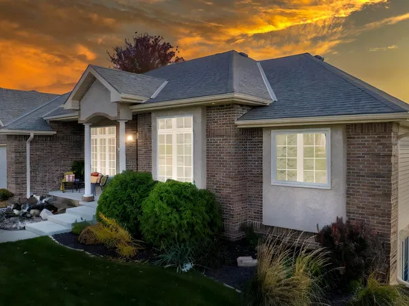 19211 Sahler St, Elkhorn, NE 68022
