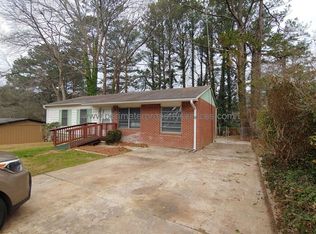 694 Lookout Dr, Forest Park, GA 30297