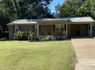 1443 Hazel Cir, Dyersburg, TN 38024
