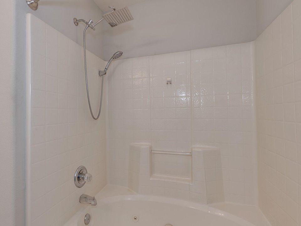 1st image of 5034 Glen Canyon Dr